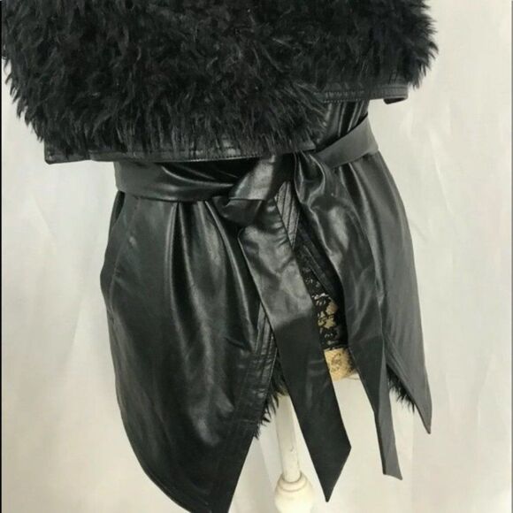 LOVE TREE Faux Leather Vest Draped Sherpa Collar Y - Picture 5 of 8